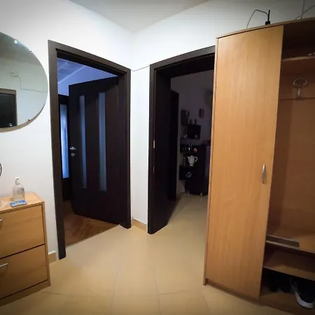 Cazare Apartament Constanta 公寓 *
